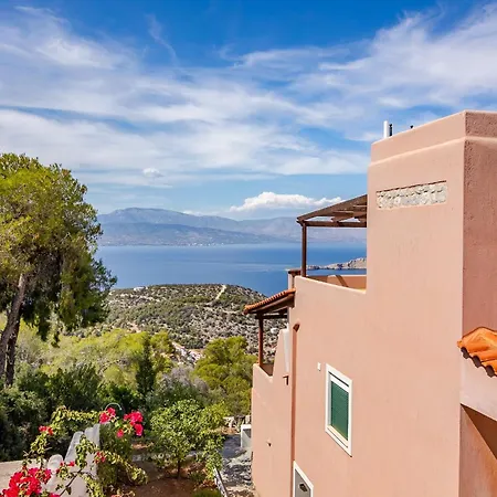 Apartment Fragola Pefkali